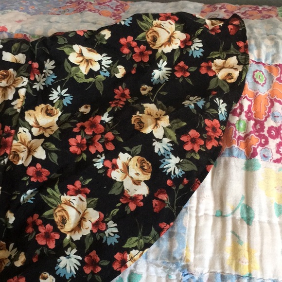 Flowy Floral Maxi Dress!! - Picture 3 of 5